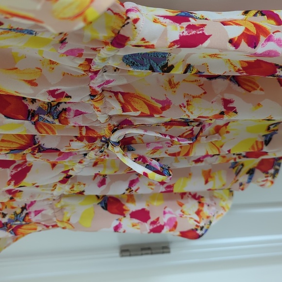 Multi color Chaus top - Picture 3 of 4